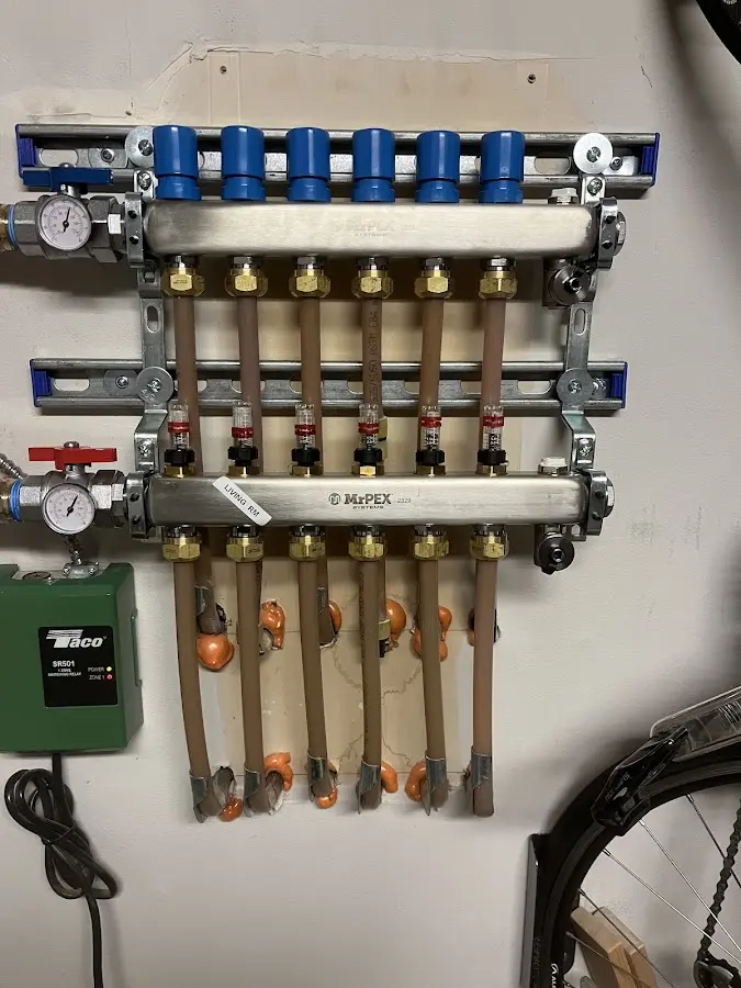 Plumber performing Leak Detection at a residential property in Belen